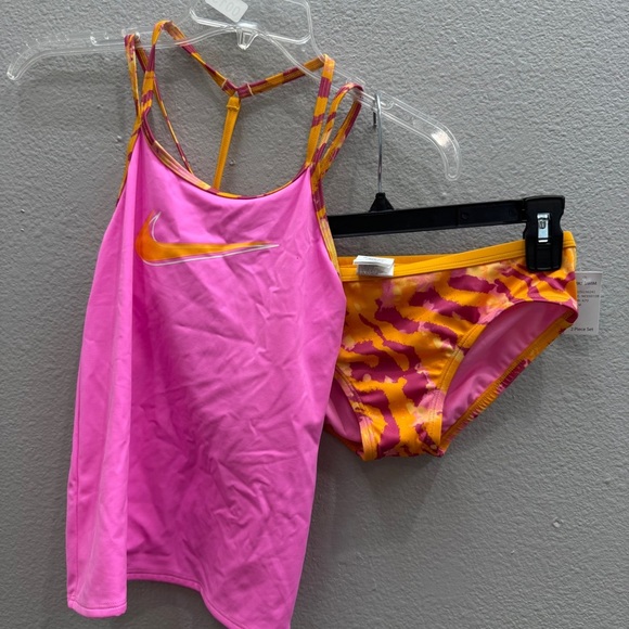 Nike Swim Set Size Medium Girls Tank & Bottoms Colorful - Picture 1 of 7